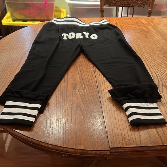 Akira Black Sweatpants With White Fuzzy Trim On Front & Back Size 1X - Picture 8 of 12
